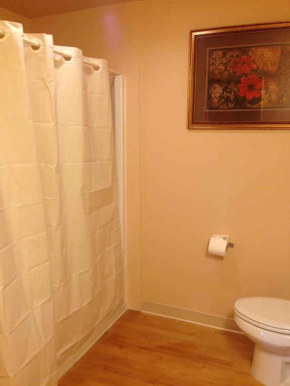 Orca Inn Bellingham Room photo