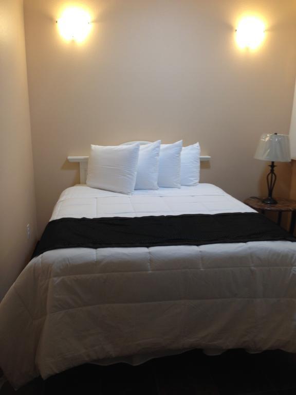 Orca Inn Bellingham Room photo