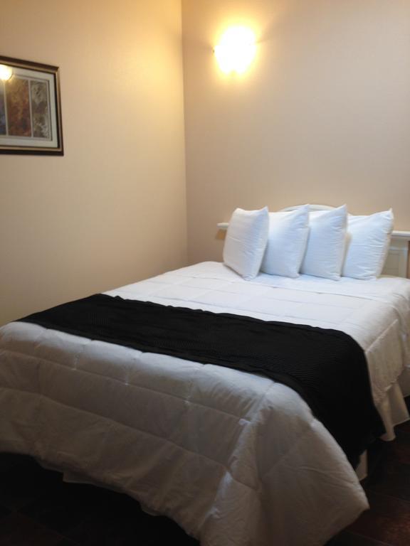 Orca Inn Bellingham Room photo